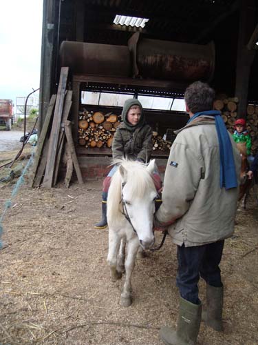 visite à la ferme 19 04 2012 006