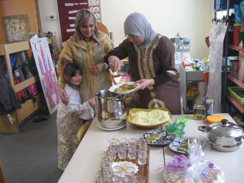 Repas typique d'Afrique du Nord classe de Mme Sabrina -Caro 057