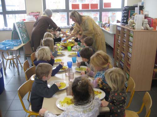 Repas typique d'Afrique du Nord classe de Mme Sabrina -Caro 070