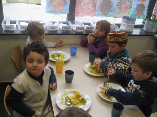 Repas typique d'Afrique du Nord classe de Mme Sabrina -Caro 075