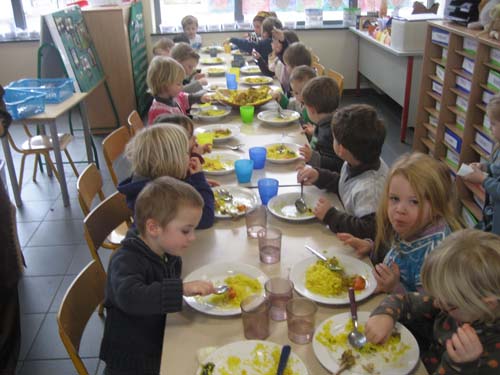 Repas typique d'Afrique du Nord classe de Mme Sabrina -Caro 076